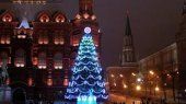 В 1882 г. рождественскую елку впервые украсила электрическая гирлянда